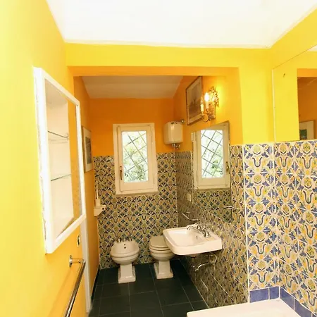 Writers' Country House Рим