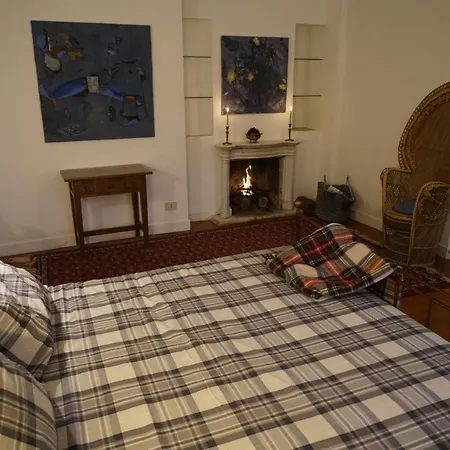 Вилла Writers' Country House *