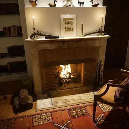 Writers' Country House Вилла